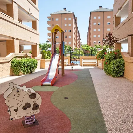 2 Bedroom Awesome In Torre La Sal